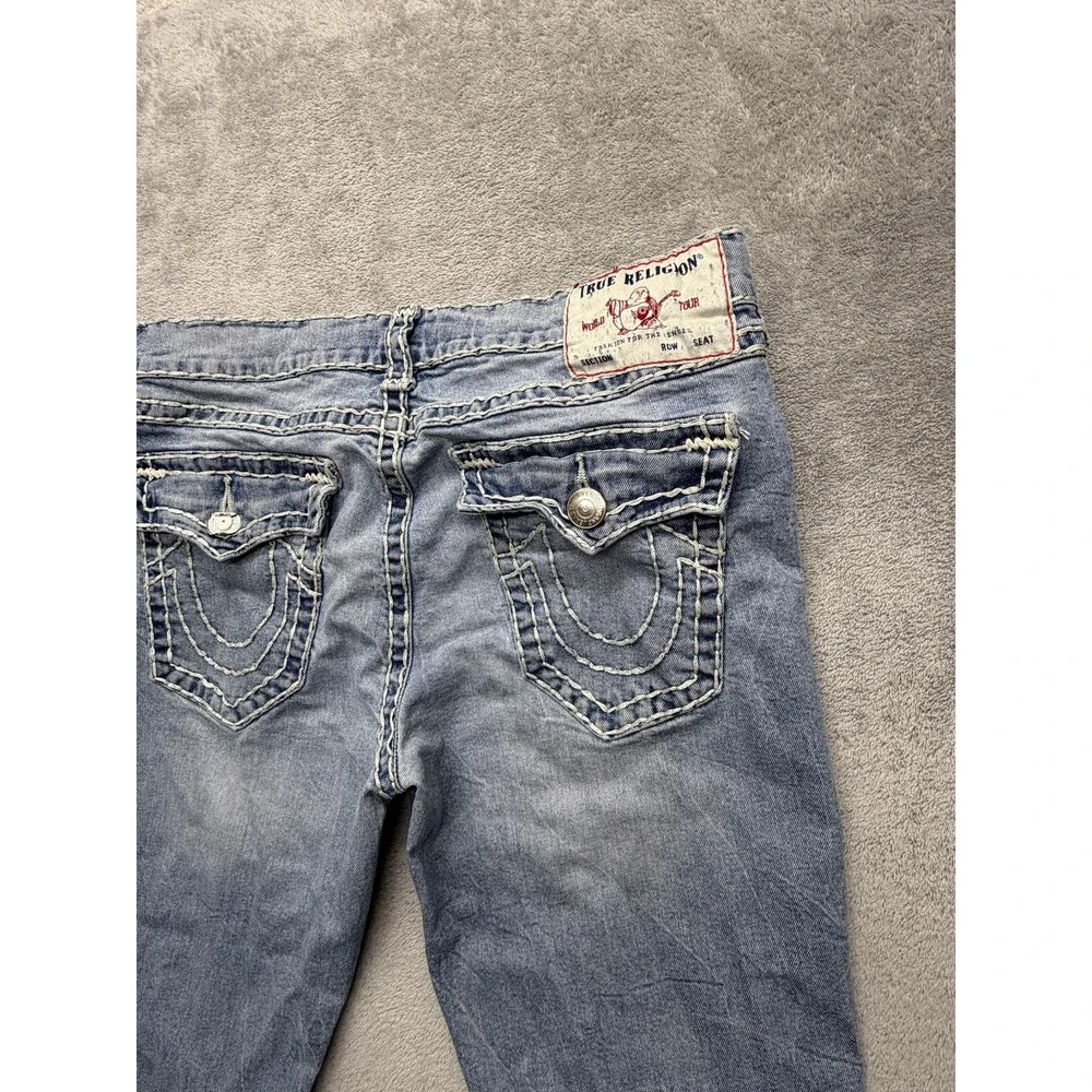 True Religion Jeans Mens Measure 37x33 Blue Geno Relaxed Slim Light Wash Stretch